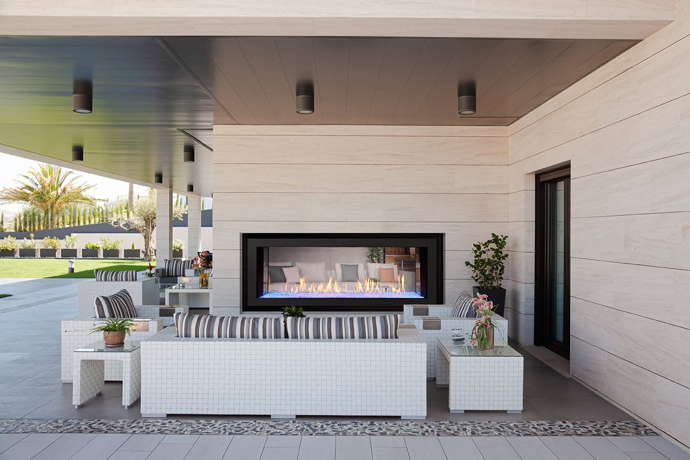Outdoor Fireplaces & Fire Pits in Las Vegas