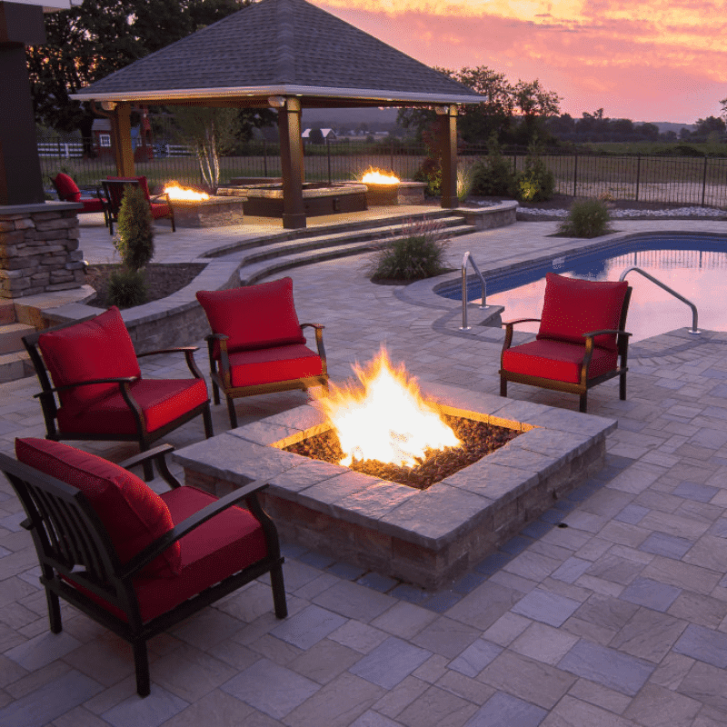 Fire Pits & Fire Tables